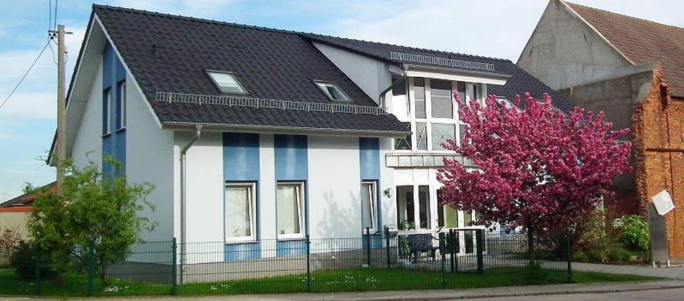 Straßenansicht Praxis