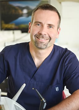 Dr. Thomas Baum